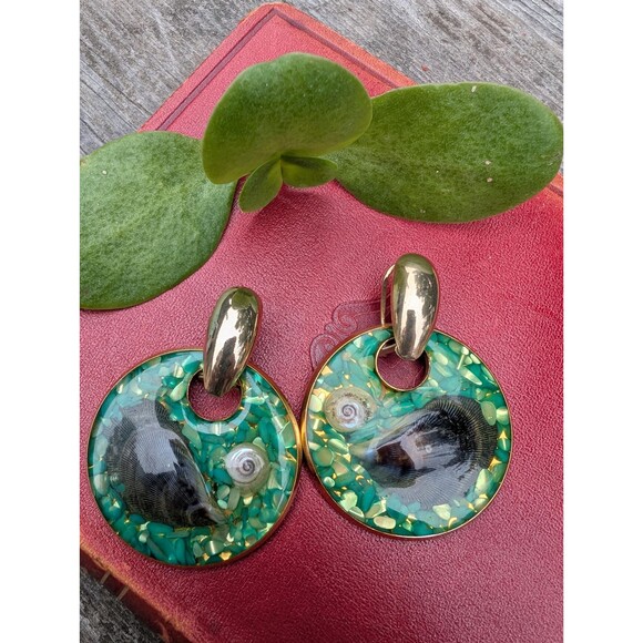 Vintage Chunky Green Earrings, Beachy Shell Earrings - Picture 14 of 16